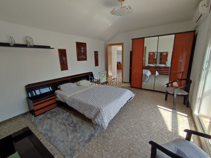 Foto 10ee65d9-3343-448d-a6fd-f85b8e0862a4. Casa amb calefacció aparcament piscina a Masquefa