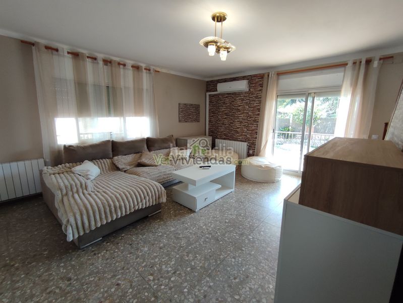 Foto 32d7ada5-70d3-4db8-aaeb-85fba215c43e. Casa amb calefacció aparcament piscina a Masquefa