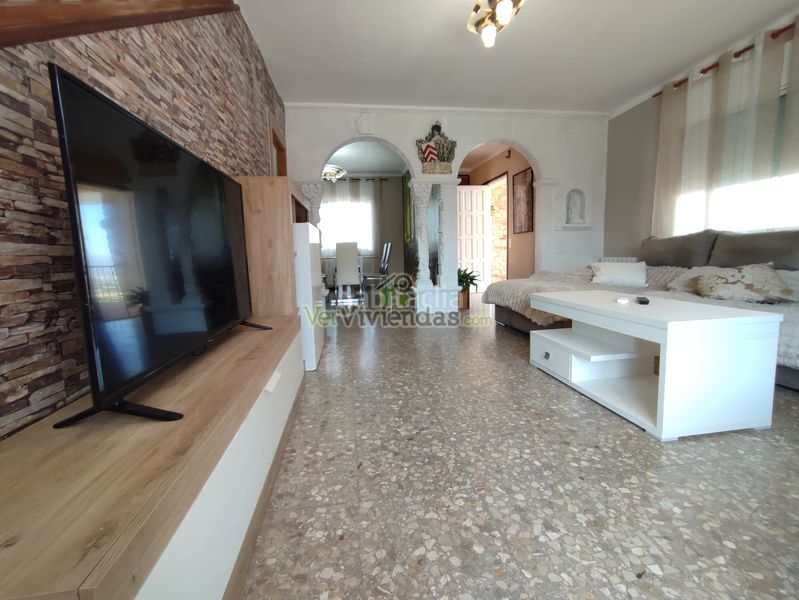 Foto 3426598c-dea1-4209-ae82-99f001ce0b1a. Casa amb calefacció aparcament piscina a Masquefa