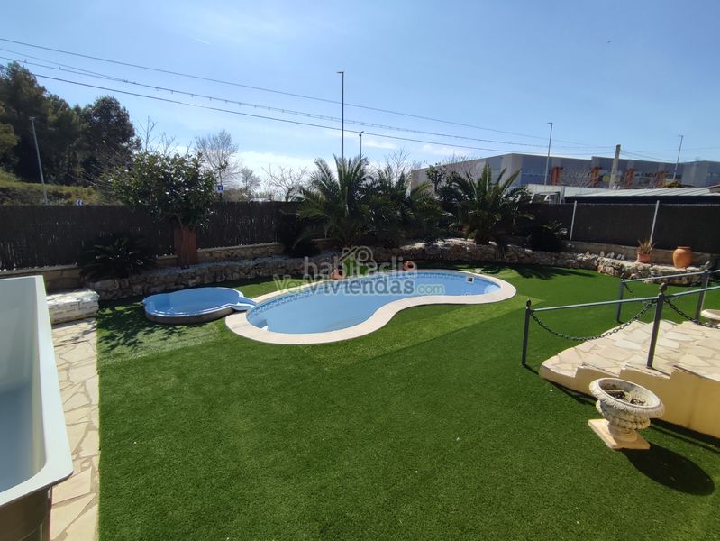 Foto 3bba0e82-494b-441a-b32f-654b77508257. Casa amb calefacció aparcament piscina a Masquefa