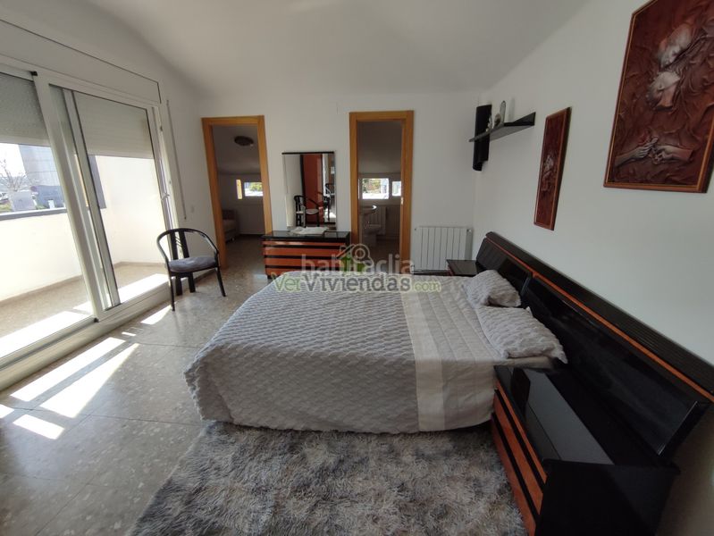 Foto 427c55f8-a655-47dc-ace7-20b8c40f86a0. Casa amb calefacció aparcament piscina a Masquefa