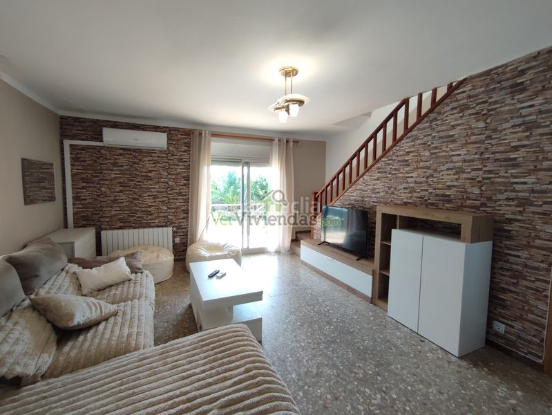 Foto 4467a572-30ce-4bd2-b390-fab04119fb5d. Casa amb calefacció aparcament piscina a Masquefa