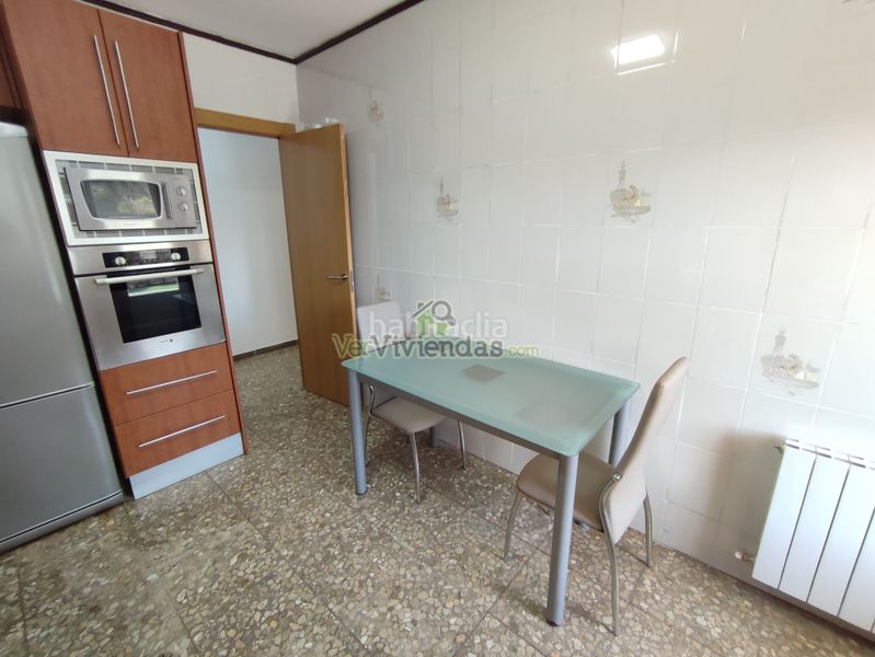 Foto 4d225a0c-689f-4495-bae1-b06414697306. Casa amb calefacció aparcament piscina a Masquefa