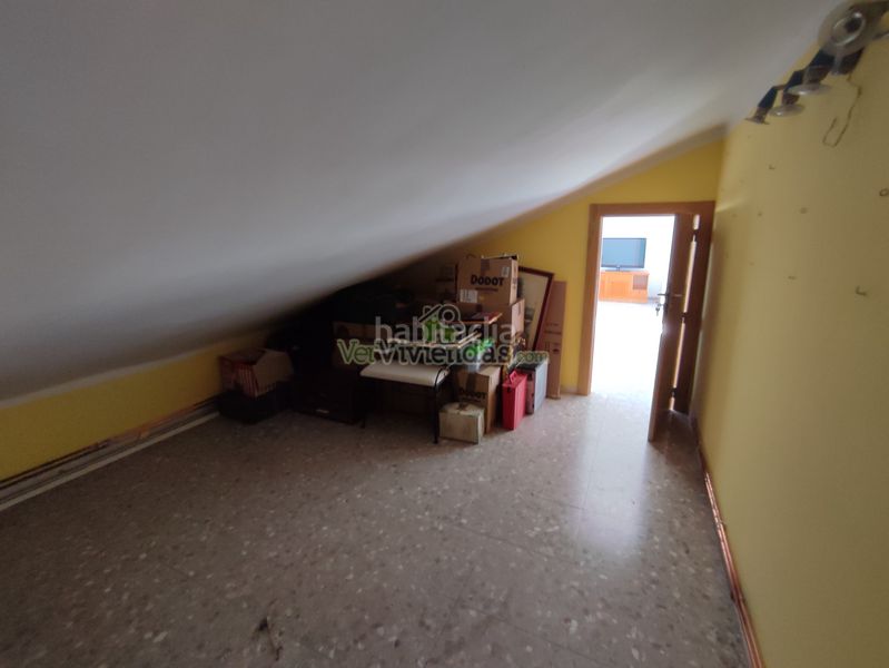 Foto 9bdc27d5-c5a2-49e7-9b2f-1c8e3bde3fc0. Casa amb calefacció aparcament piscina a Masquefa