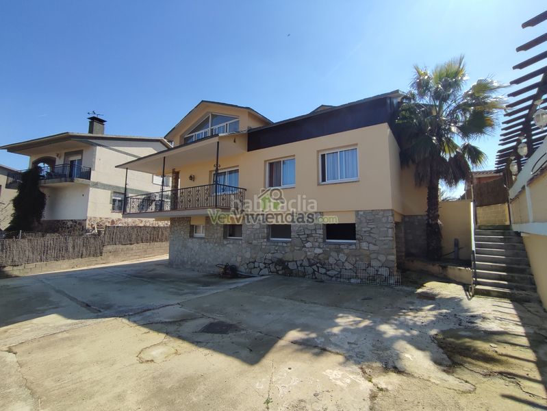 Foto d7fc66d4-b98f-4ac1-808d-1c69e658b011. Casa amb calefacció aparcament piscina a Masquefa