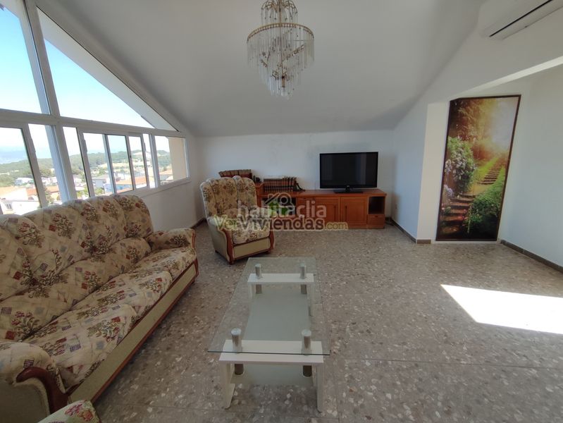 Foto f084de6d-7803-4a41-a1b9-03cffce13cdd. Casa amb calefacció aparcament piscina a Masquefa