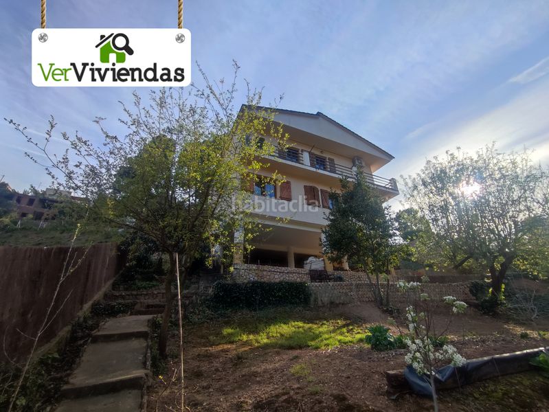 Foto 0c3fb4c3-ae68-468f-bb59-addaacd31718. Casa amb xemeneia calefacció a Vallirana