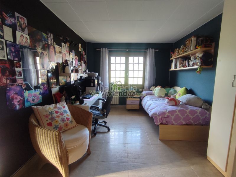 Foto bf926919-6069-49a7-9087-6b82763c5688. Casa amb xemeneia calefacció a Vallirana