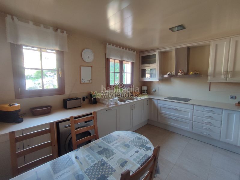 Foto c41665ba-cb82-47da-9782-7b22a6308e15. Casa amb xemeneia calefacció a Vallirana