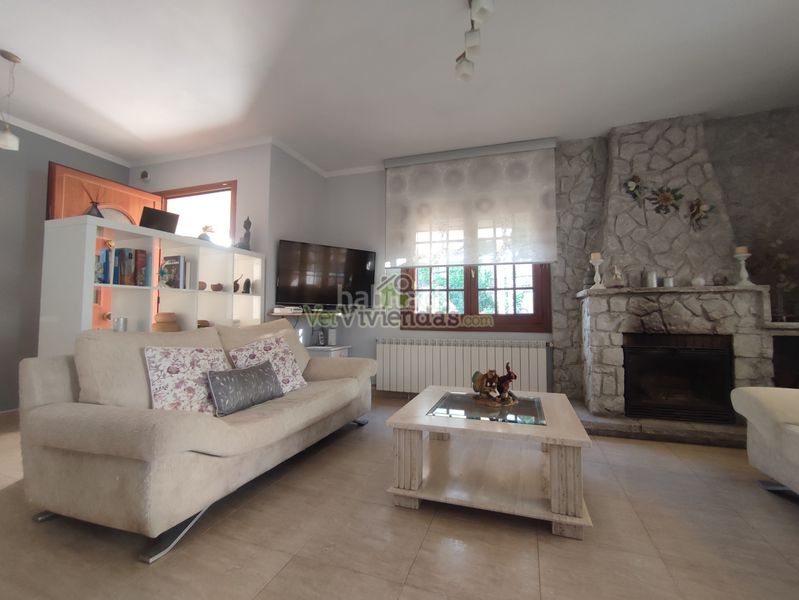 Foto d874ee2a-2893-4673-9325-fc21459fb2ac. Casa amb xemeneia calefacció a Vallirana