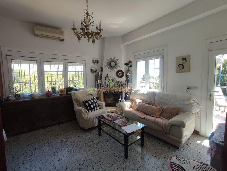 Foto 69283fb5-f6ea-411e-8818-458642cf16a4. House with fireplace heating parking pool in Sant Esteve Sesrovires