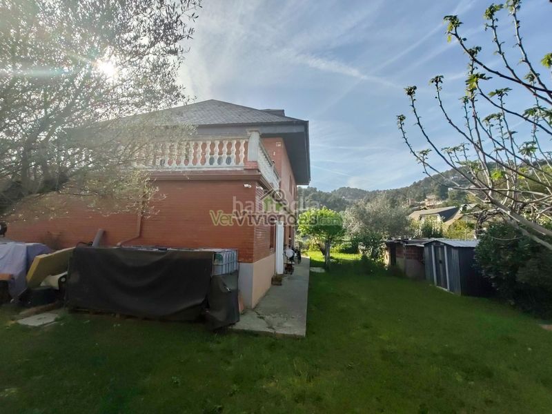 Foto 59fc656b-3eed-4ab8-9b7e-15881b7225fd. Casa amb calefacció aparcament piscina a Corbera de Llobregat