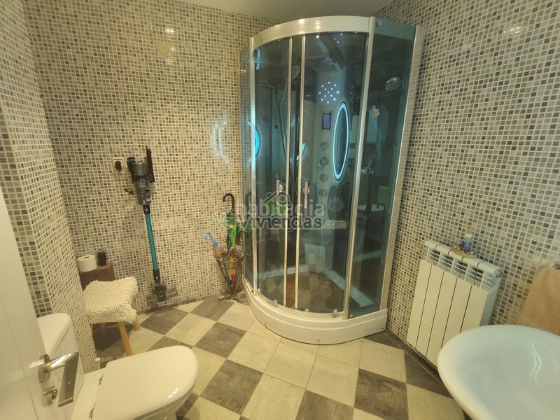 Foto 5da2fc2e-df77-4d66-952a-89801ce1008c. Casa amb calefacció aparcament piscina a Corbera de Llobregat