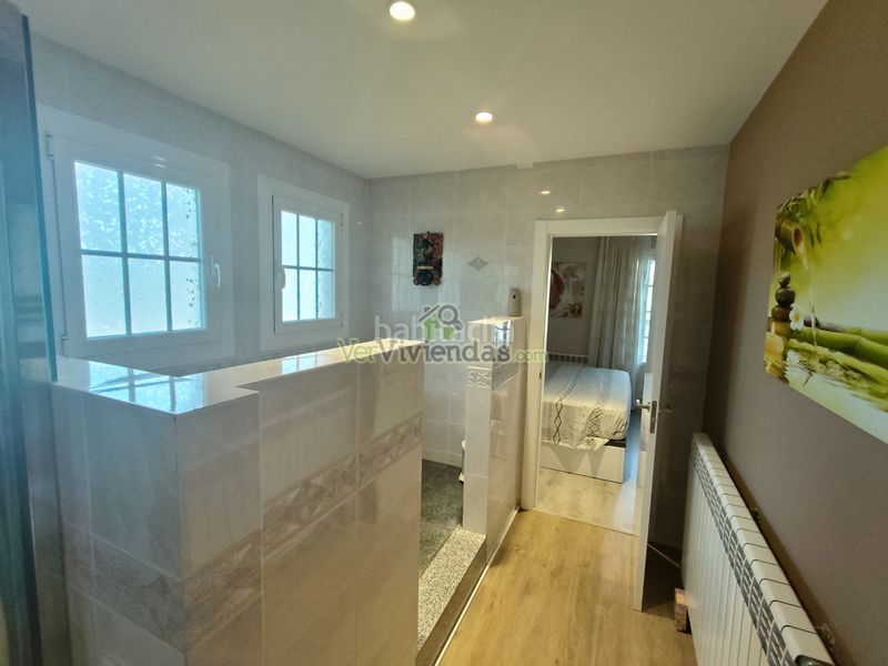 Foto 7467a994-f485-485e-af88-145210da20f9. Casa amb calefacció aparcament piscina a Corbera de Llobregat