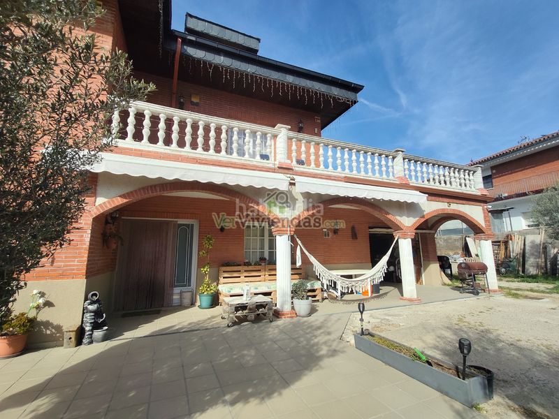 Foto abed0466-07e2-44c5-8efd-5d64e050c930. Casa amb calefacció aparcament piscina a Corbera de Llobregat