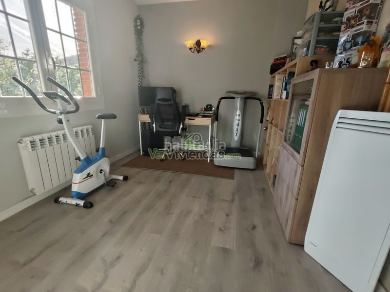 Foto c690aee3-2d67-41ed-b4c4-92c0b5ea352e. Casa amb calefacció aparcament piscina a Corbera de Llobregat