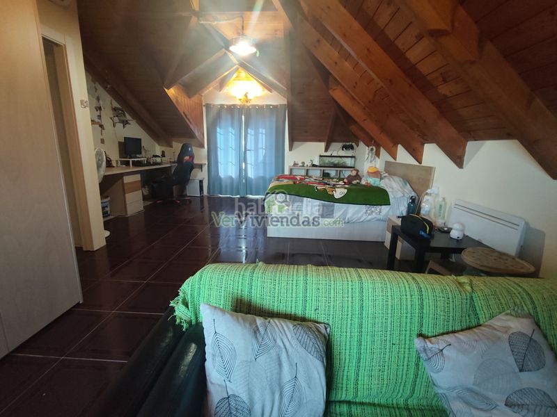 Foto dd2ef7c8-65bf-4684-8847-18ea2ad279f4. Casa amb calefacció aparcament piscina a Corbera de Llobregat