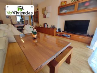 Pis a El Poble Sec - Parc de Montjuïc