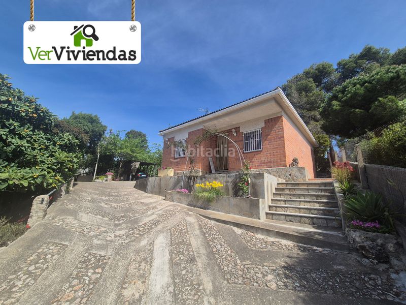Foto 0067125a-1e73-467a-bc4d-6e8689c4a3c1. Casa amb aparcament a Vallirana