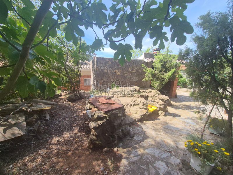 Foto 0cab8f1e-0f52-451e-948e-7b6536077460. Casa amb aparcament a Vallirana