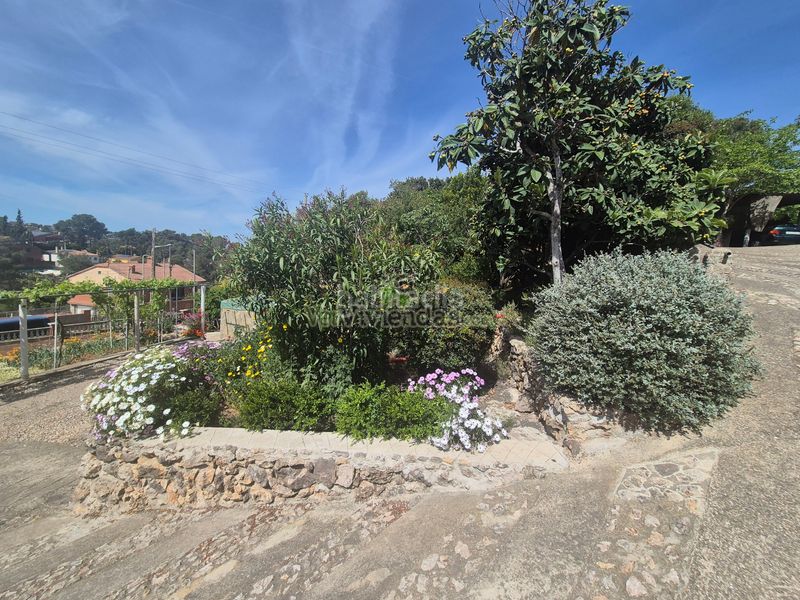 Foto 1e9e94e5-b3e9-486f-be12-83676303993a. Casa amb aparcament a Vallirana
