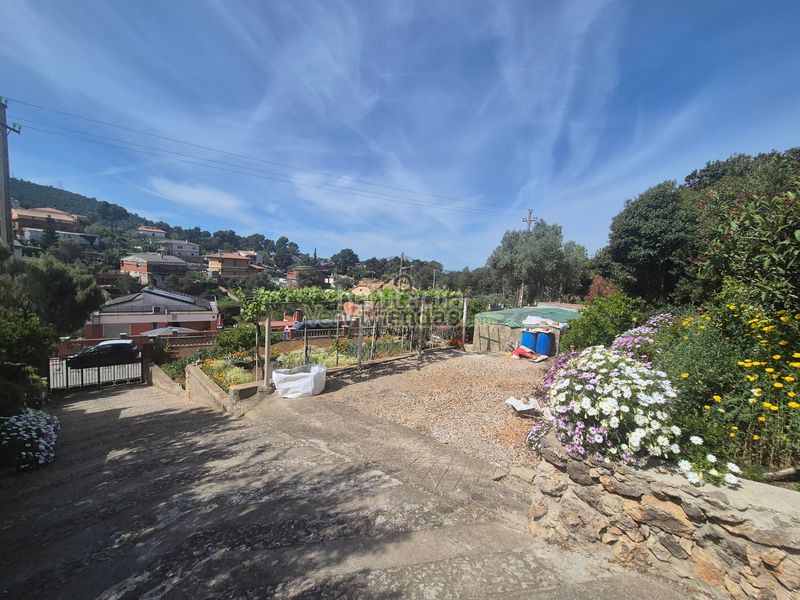 Foto d2462725-f098-488f-93b0-43b9c91a9fb0. Casa amb aparcament a Vallirana