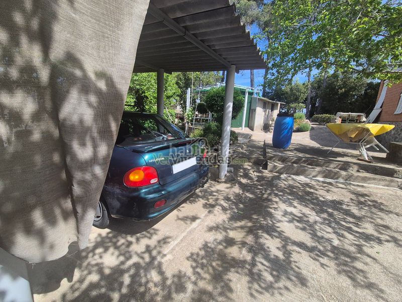 Foto de632578-fe24-4b6c-bb98-e1ce5630a922. Casa amb aparcament a Vallirana