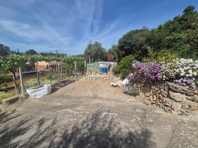 Foto f6dd2ac5-c8c2-451a-a29f-a031b32cfe5d. Casa amb aparcament a Vallirana