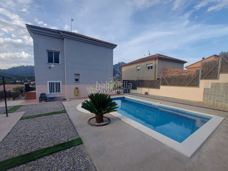 Foto 1f658b64-933f-4abd-8c41-7cac5e037117. Casa amb xemeneia calefacció aparcament piscina a Collbató