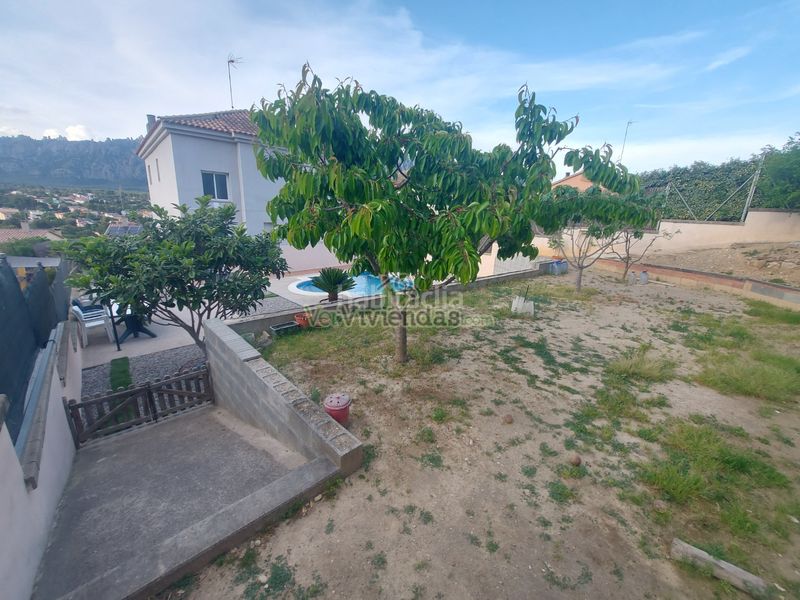 Foto 33b47288-1f75-4afc-821d-20290665d584. Casa amb xemeneia calefacció aparcament piscina a Collbató
