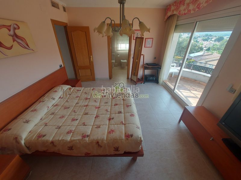 Foto 5dfaee7b-a08e-4922-b280-498b9d3a47e8. Casa amb xemeneia calefacció aparcament piscina a Collbató