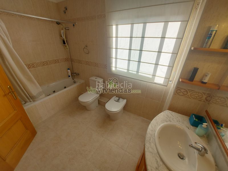 Foto 72b072c3-5274-4fad-a90d-fc77ef01359b. Casa amb xemeneia calefacció aparcament piscina a Collbató