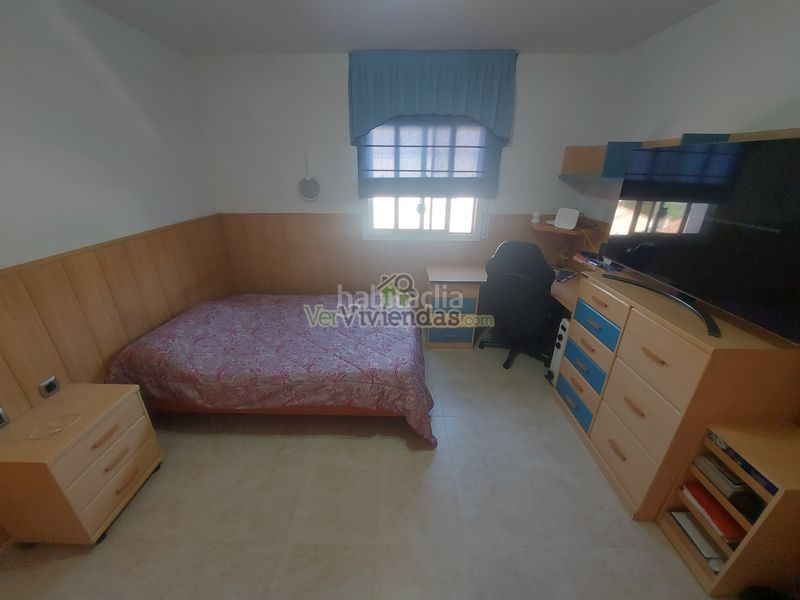 Foto c865d836-c7ec-4490-b922-7adcfdd2766f. Casa amb xemeneia calefacció aparcament piscina a Collbató