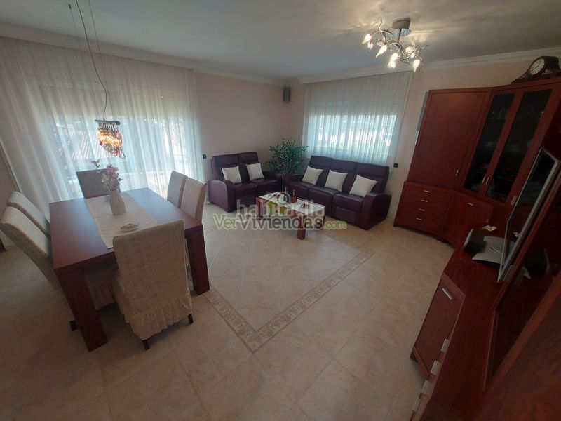 Foto e877e582-e555-4fbb-9826-4351d8f36929. Casa amb xemeneia calefacció aparcament piscina a Collbató