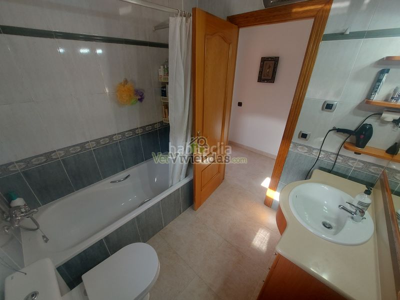 Foto efa48599-f903-4884-926e-a93eacecf509. Casa amb xemeneia calefacció aparcament piscina a Collbató