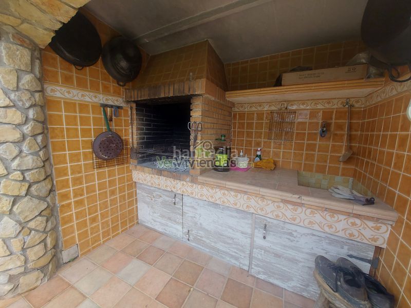 Foto 410ef0f5-fc86-4968-bfa3-ff4a554e0f36. Casa amb calefacció aparcament a Vallirana