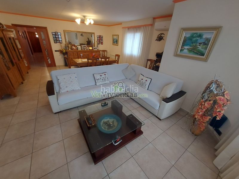 Foto 4fc8c67e-e21d-4ddd-ae13-5411e0b65cac. Casa amb calefacció aparcament a Vallirana