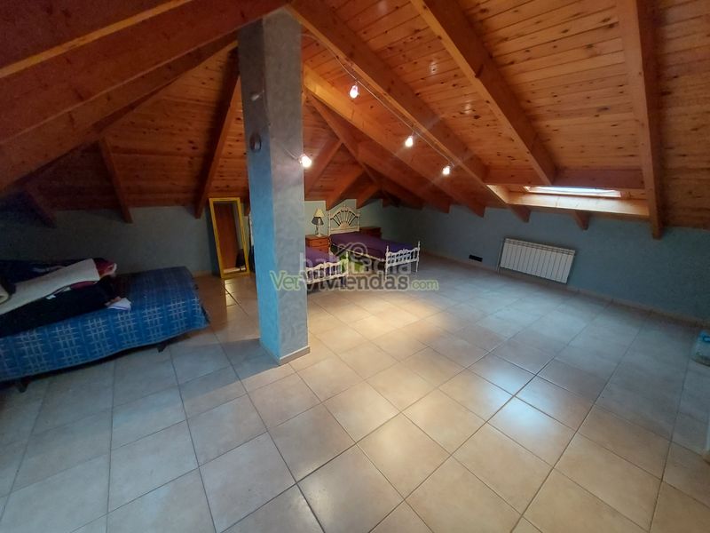Foto 590368d3-caf0-48f7-8678-133d5dde9e63. Casa amb calefacció aparcament a Vallirana