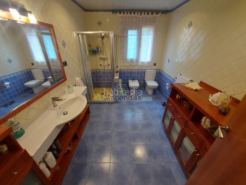 Foto 714535e4-6e7d-4d76-b9ba-f143b965ca65. Casa amb calefacció aparcament a Vallirana