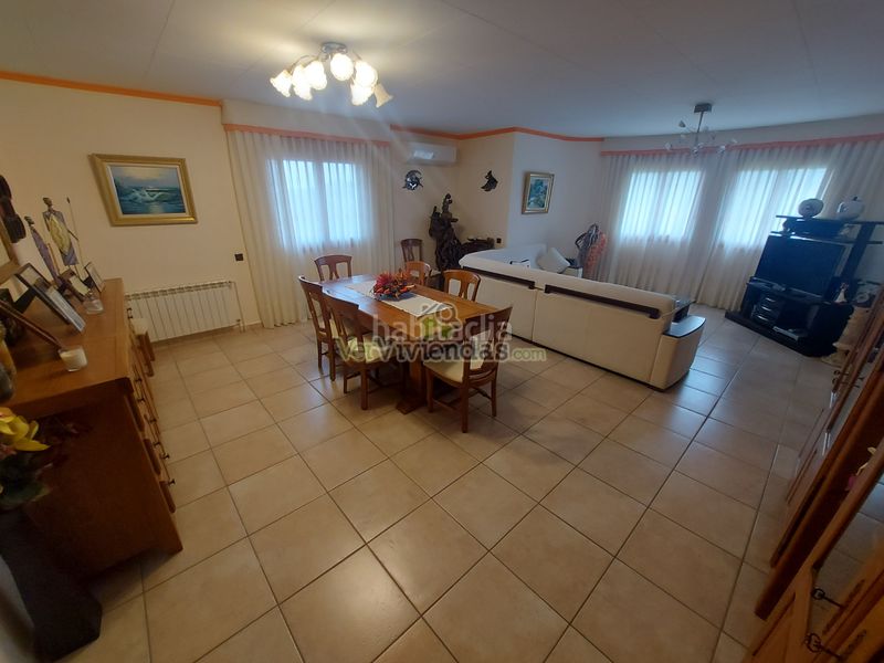 Foto b93d36a3-70d0-4694-90ef-e3478fceb21f. Casa amb calefacció aparcament a Vallirana