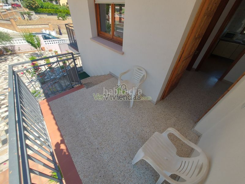 Foto 0e2f100d-bf16-4214-8c76-2d76784437dd. Casa amb xemeneia aparcament piscina a Piera