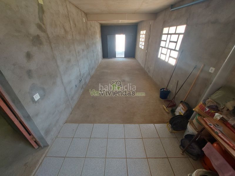 Foto 35ec01a8-25ba-4dd8-a9d1-cb08665561cf. Casa amb xemeneia aparcament piscina a Piera