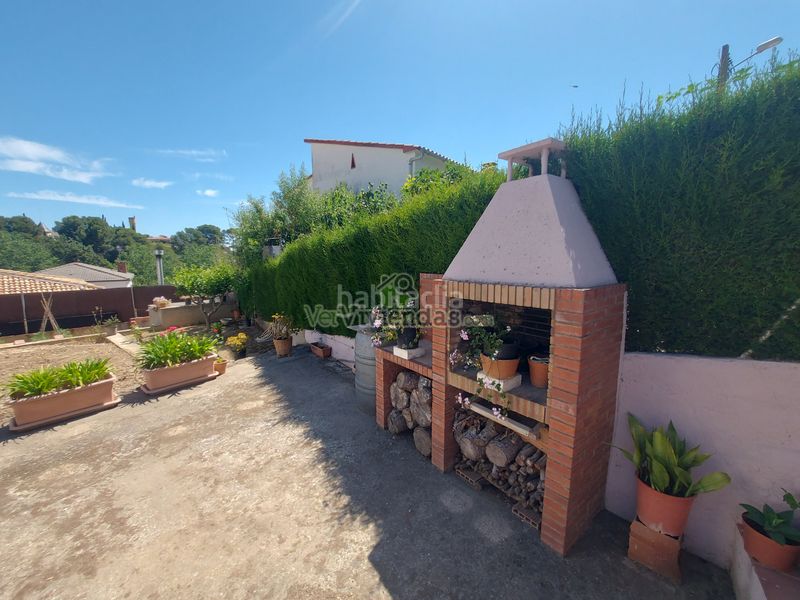 Foto 694a3229-3165-4d04-9b15-04053a028580. Casa amb xemeneia aparcament piscina a Piera
