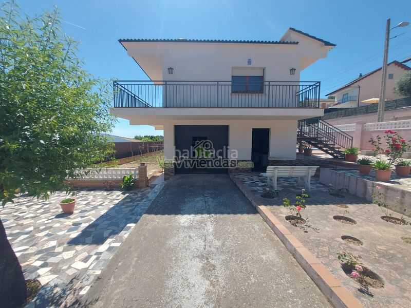 Foto 6f23f23a-e8e5-4b42-aeef-91b285da15e9. Casa amb xemeneia aparcament piscina a Piera