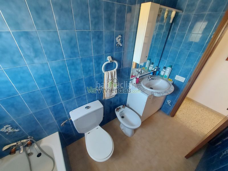 Foto ded09321-d62d-49ba-8289-c25b2c91cd4e. Casa amb xemeneia aparcament piscina a Piera