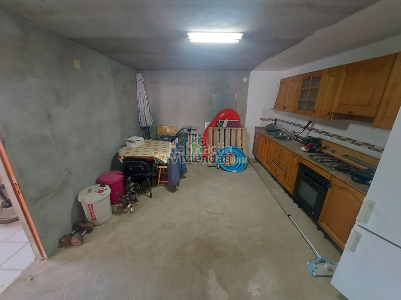 Foto f63a34d9-8a50-4dd1-af0d-f3358ce2186f. Casa amb xemeneia aparcament piscina a Piera