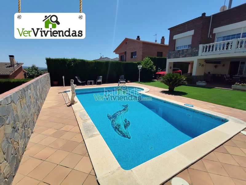 Foto 5b814f63-4fce-489b-abda-b5e1e4eca6ae. Casa amb xemeneia calefacció piscina a Can Rial Esparreguera