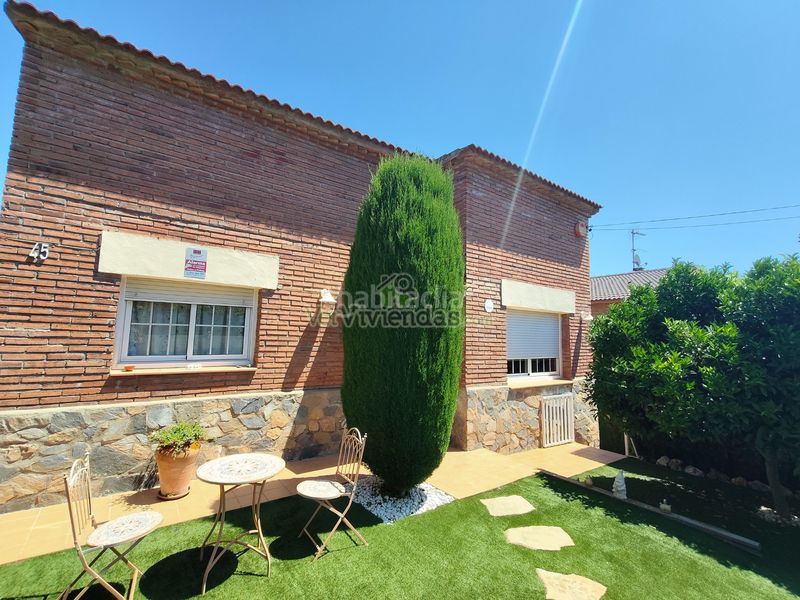 Foto fb62d28b-9d86-4a9e-a4b7-f396000eae93. Casa amb xemeneia calefacció piscina a Can Rial Esparreguera