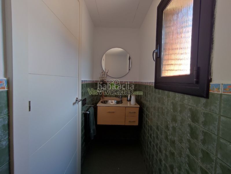 Foto bb207bfa-d30d-4851-bc43-a397e80326d0. Casa amb xemeneia calefacció aparcament piscina a Cervelló