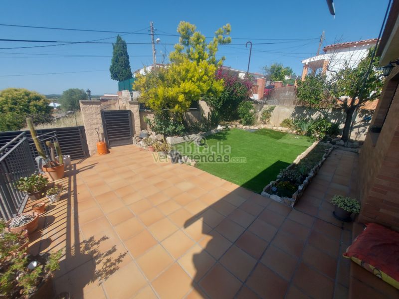 Foto 7704d2a6-d79a-490d-ada3-3ebf7b20937b. Casa amb calefacció aparcament piscina a Piera